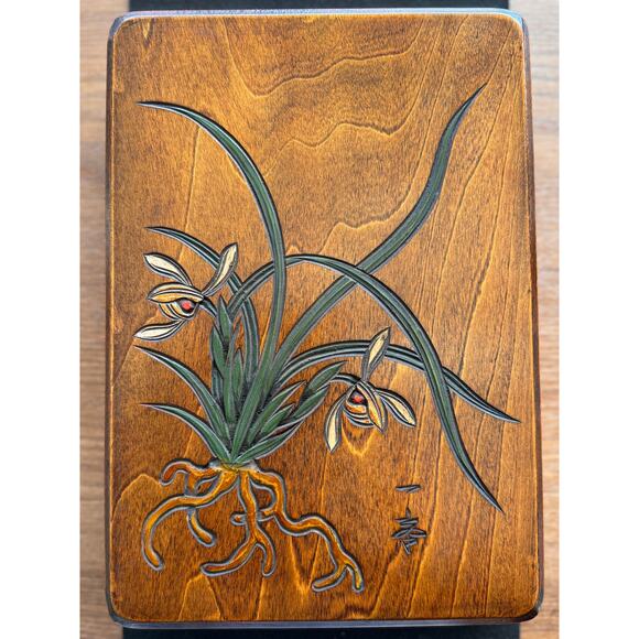 Vintage Japan Hand-Carved Art Wooden Box – Signed, Natural Wood, Urushi Finish - Picture 5 of 15